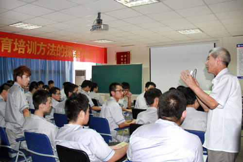 王凱明_太原萬通汽修學(xué)校